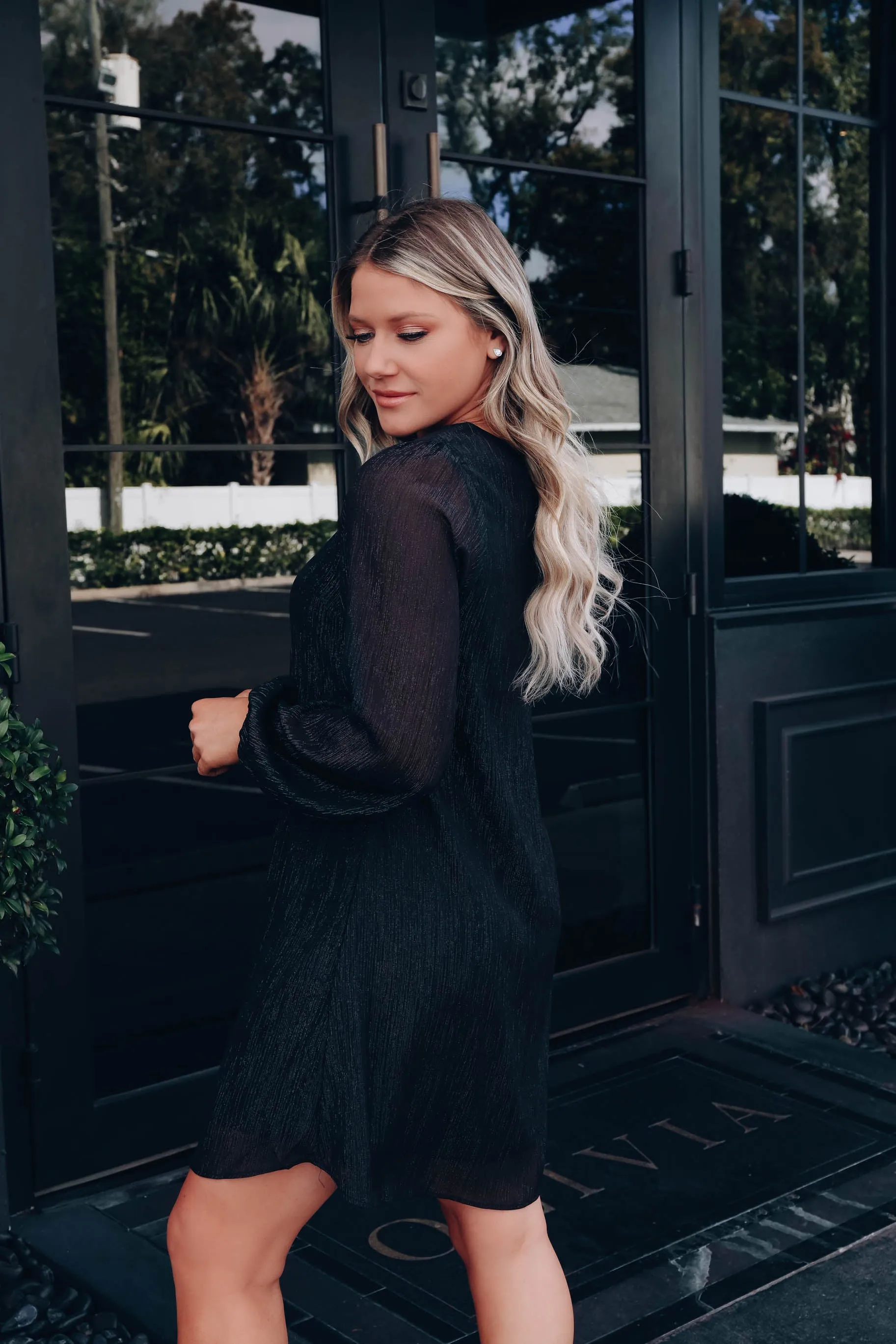 Janessa Chiffon Shift Dress - Black