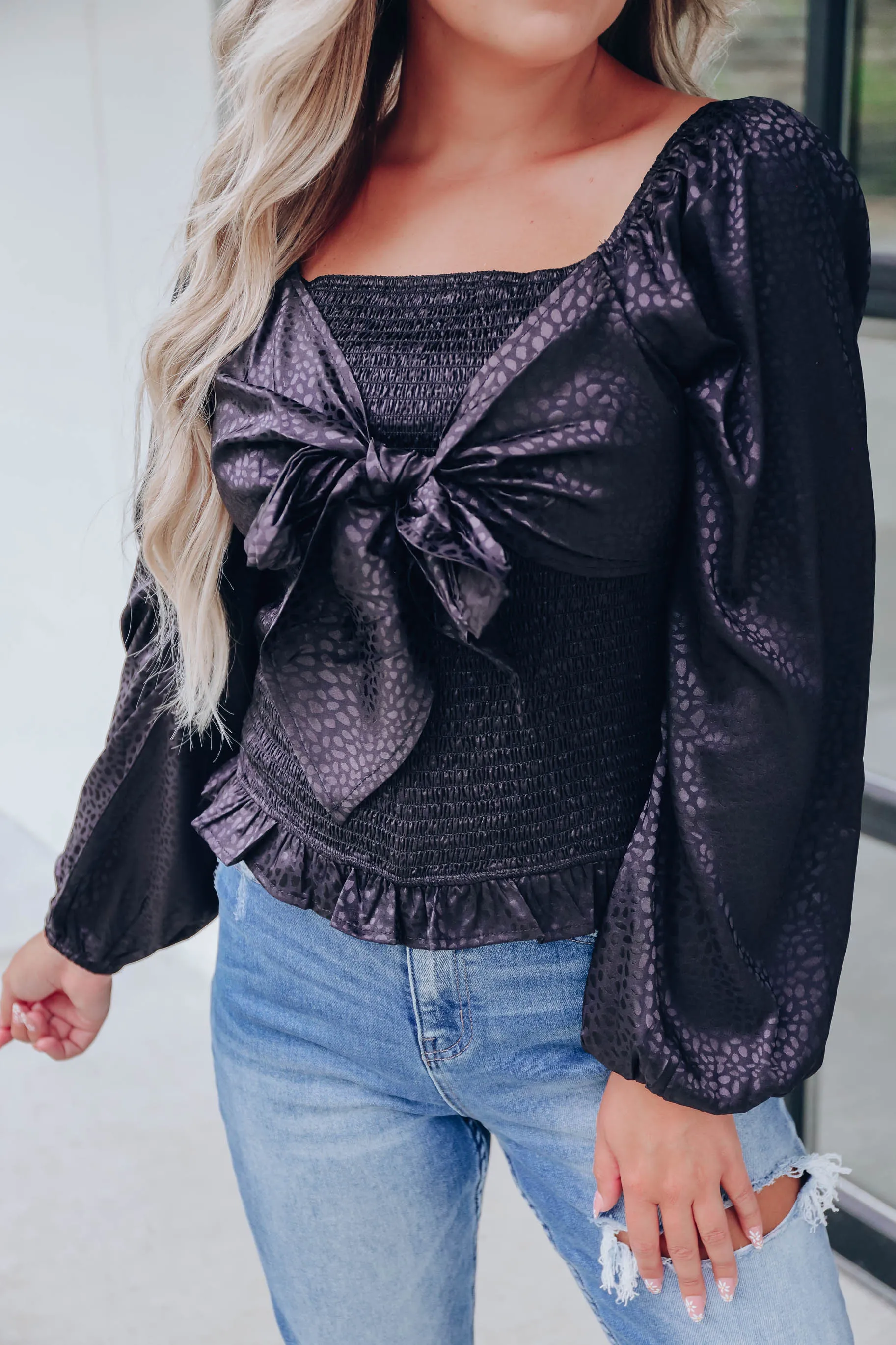 Tobee Tie Front Smocked Top - Black