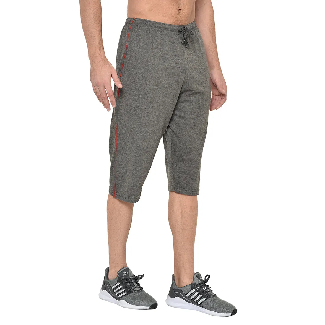 Vimal Jonney Cotton Blended Regular Fit Dark Grey 3/4th Capri For Men